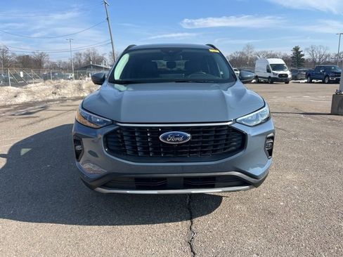 Certified 2024 Ford Escape Platinum image 2