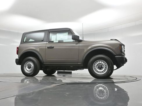 New 2026 Ford Bronco 2-Door AWD/4WD image 3