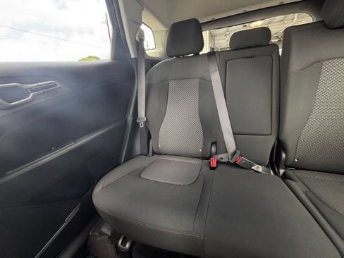 Used 2025 Kia Sportage LX FWD image 38