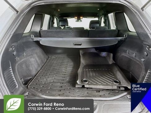 Used 2019 Jeep Grand Cherokee Laredo AWD/4WD image 26