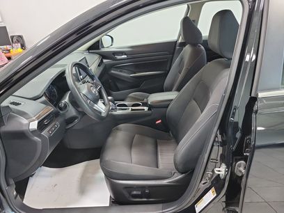 Used 2024 Nissan Altima 2.5 SV