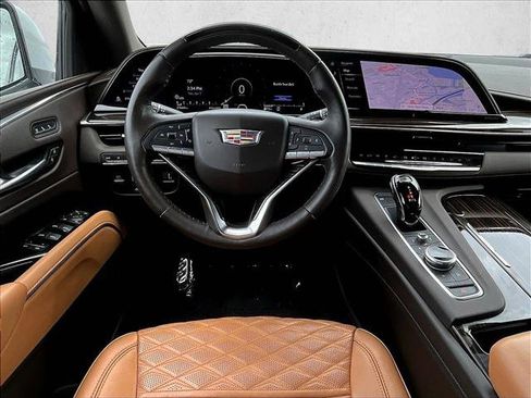 Used 2021 Cadillac Escalade Premium Luxury w/ Driver Assist Tech Package AWD/4WD image 7