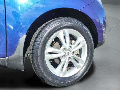 Used 2011 Hyundai Tucson GLS image 29