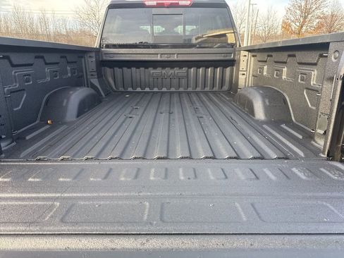 New 2026 GMC Sierra 2500 SLT w/ SLT Premium Package image 14