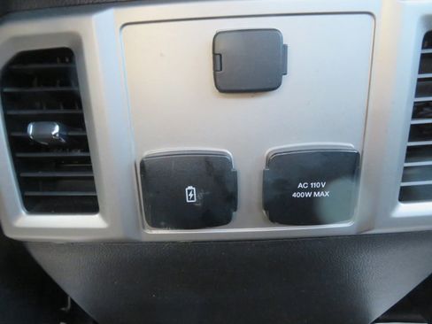 Used 2020 Ford F250 Lariat w/ Lariat Ultimate Package image 38