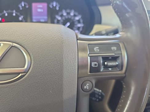 Used 2019 Lexus GX 460 Premium w/ Premium Package AWD/4WD image 17