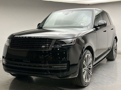 Used 2025 Land Rover Range Rover SE AWD/4WD image 1