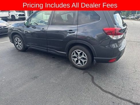 Used 2019 Subaru Forester Premium AWD/4WD image 6