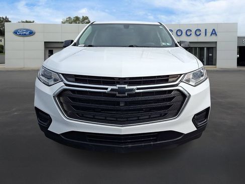 Used 2018 Chevrolet Traverse LS AWD/4WD image 2
