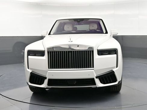 New 2026 Rolls-Royce Cullinan AWD/4WD image 11