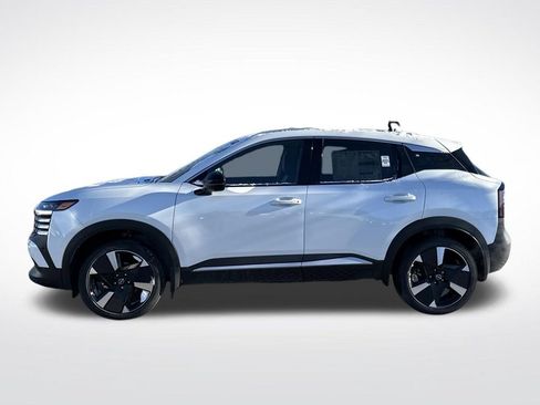 New 2026 Nissan Kicks SR w/ Illumination Package AWD/4WD image 2