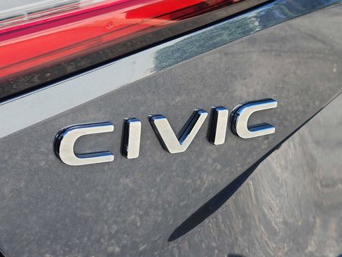 Used 2023 Honda Civic EX-L image 3