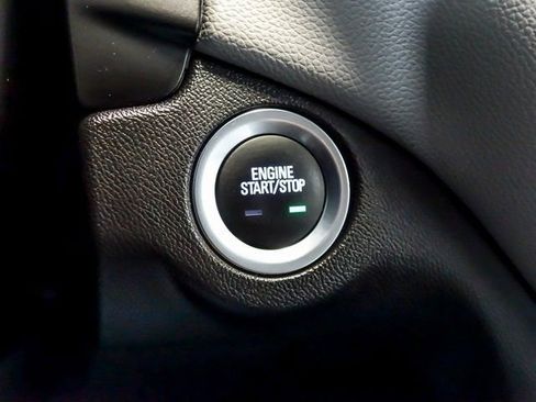 Certified 2024 Chevrolet Equinox LT w/ Driver Convenience Package image 20