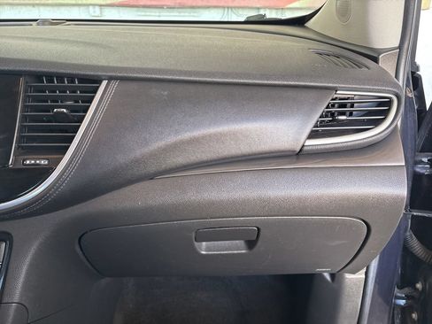 Used 2022 Buick Encore Preferred AWD/4WD image 15