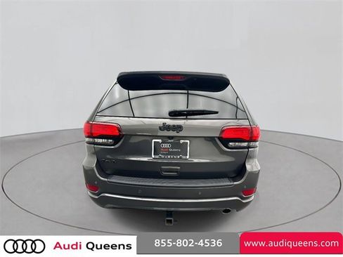 Used 2019 Jeep Grand Cherokee Altitude image 3