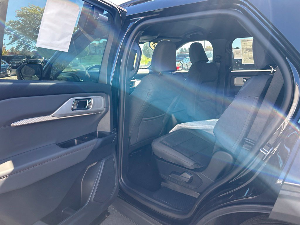 New 2027 Ford Explorer Active AWD/4WD image 18