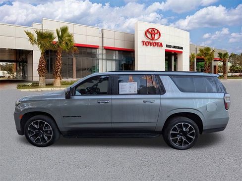 Used 2023 Chevrolet Suburban RST w/ Luxury Package image 6