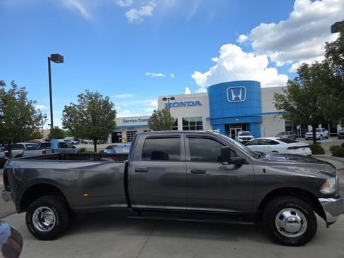 Used 2015 RAM 3500 Tradesman w/ Chrome Appearance Group RWD image 4