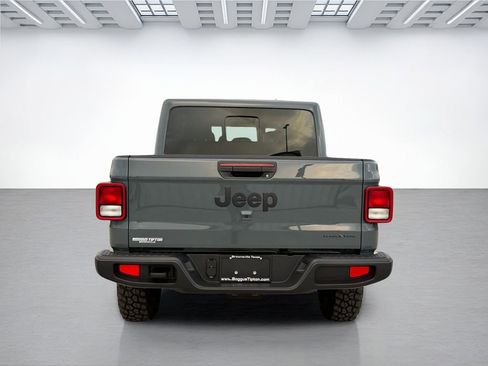 New 2026 Jeep Gladiator Sport image 4