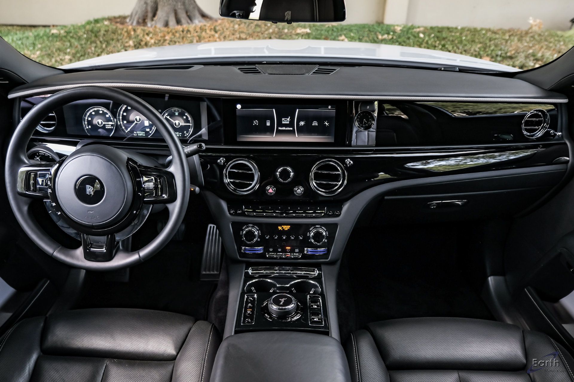Used 2021 Rolls-Royce Ghost AWD/4WD image 30