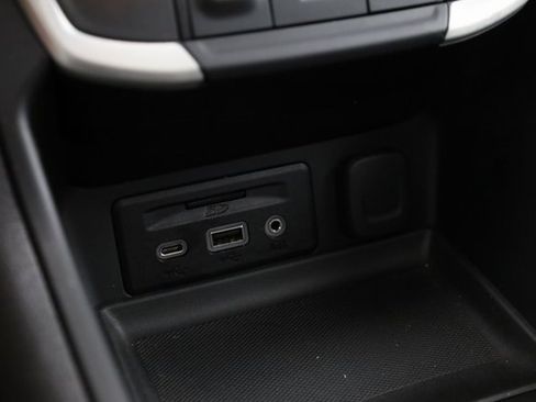 Used 2022 GMC Terrain SLT w/ Infotainment Package II image 22