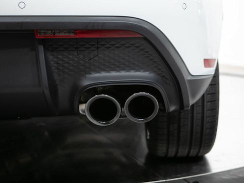 New 2026 Porsche Macan AWD/4WD image 20