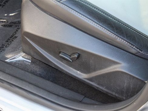 Used 2012 Ford Focus Titanium image 27