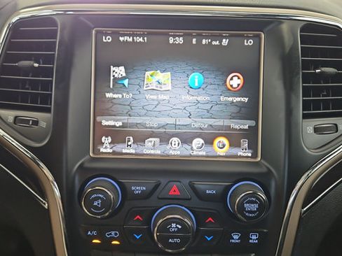 Used 2016 Jeep Grand Cherokee Overland AWD/4WD image 15