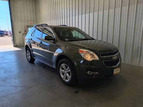 Used 2015 Chevrolet Equinox LT image 2