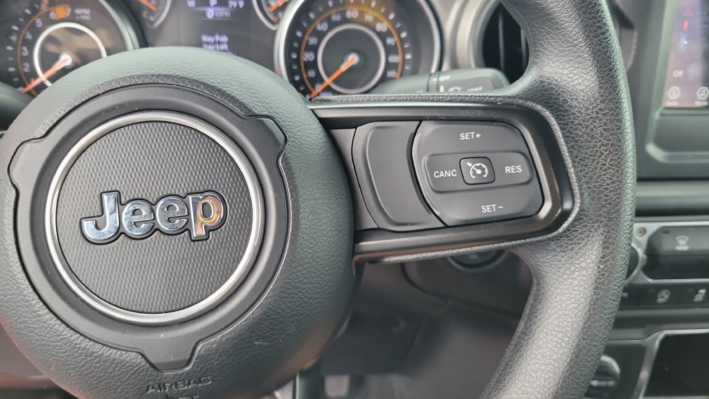 Used 2023 Jeep Wrangler Sport AWD/4WD image 19