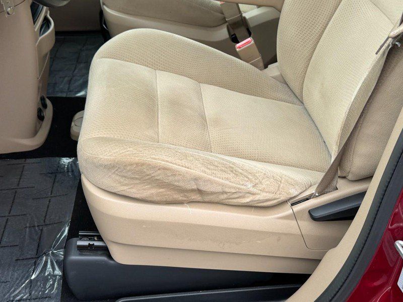 Used 2015 Dodge Grand Caravan SE w/ Quick Order Package 29E SE FWD image 25