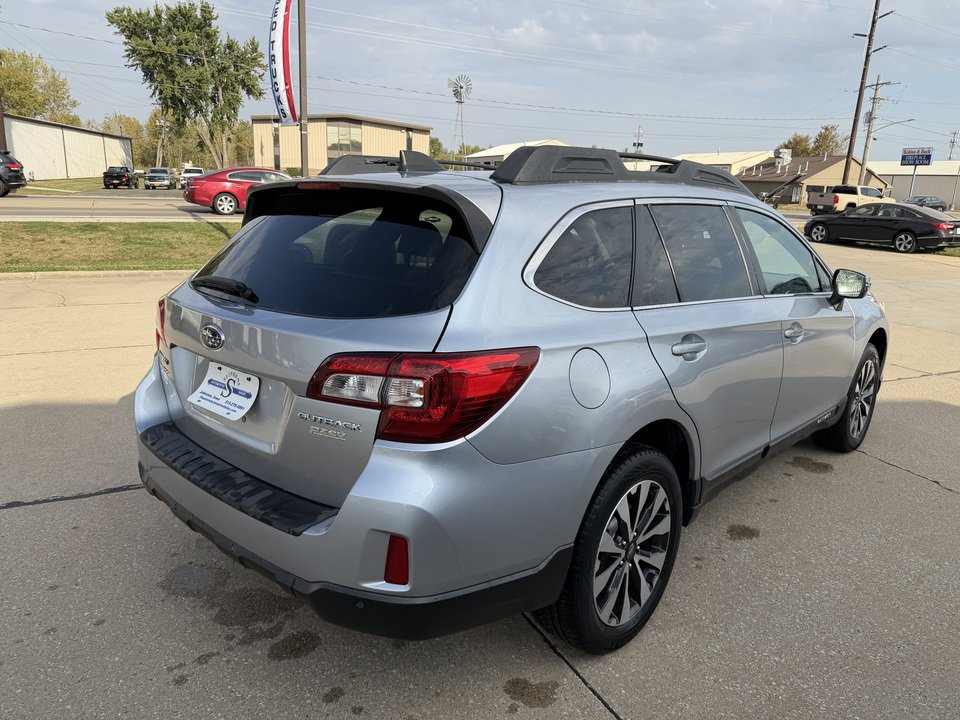 Used 2017 Subaru Outback 2.5i Limited AWD/4WD image 5