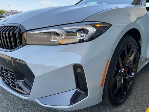 New 2026 BMW 330i Sedan w/ M Sport Package RWD image 26