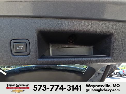 Used 2024 Chevrolet Equinox RS w/ RS Leather Package AWD/4WD image 34