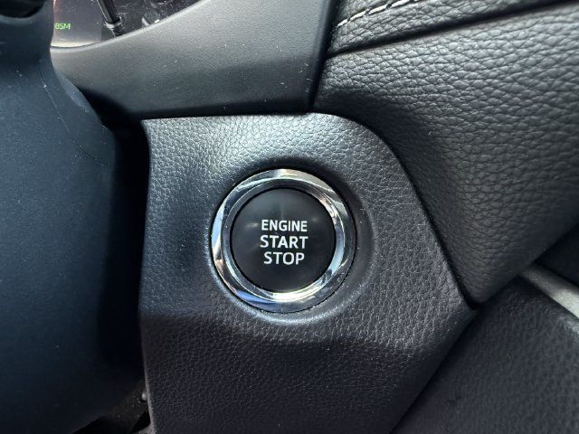 Used 2025 Toyota RAV4 XLE FWD image 23