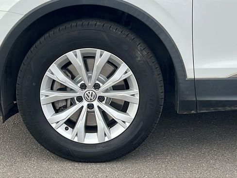 Used 2018 Volkswagen Tiguan S FWD image 9