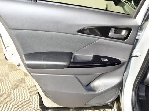 Used 2024 Mitsubishi Eclipse Cross LE AWD/4WD image 26