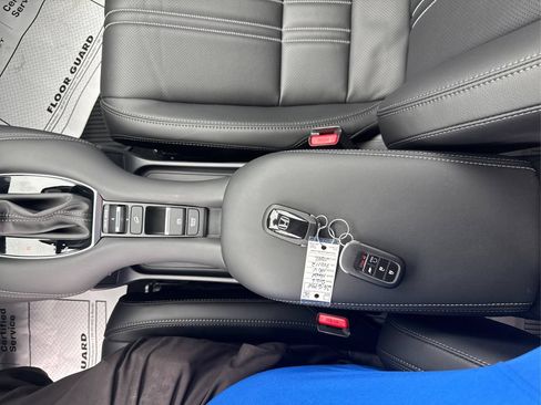 Used 2026 Honda HR-V EX-L image 12