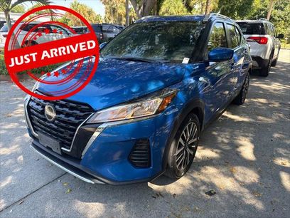 Used 2022 Nissan Kicks SV