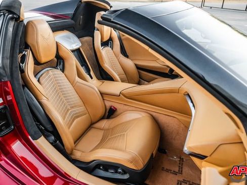 Used 2021 Chevrolet Corvette Stingray Premium Conv w/ 3LT image 79