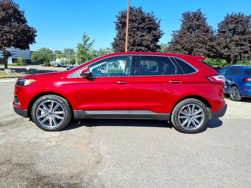 Used 2024 Ford Edge Titanium AWD/4WD image 2