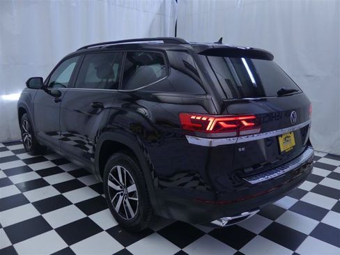 Used 2022 Volkswagen Atlas SE AWD/4WD image 5