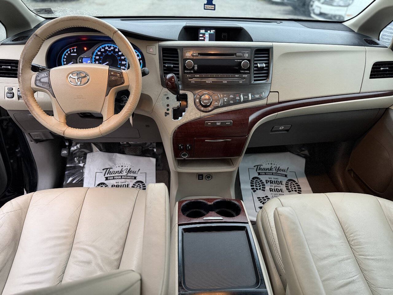 Used 2011 Toyota Sienna XLE FWD image 18