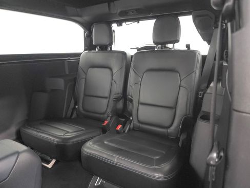 Used 2022 Ford Bronco Outer Banks AWD/4WD image 5
