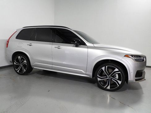 Used 2022 Volvo XC90 T8 R-Design w/ Advanced Package image 71