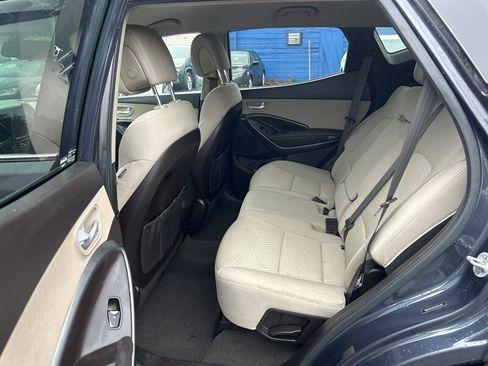 Used 2018 Hyundai Santa Fe Sport w/ 2.4L Value Package 02 AWD/4WD image 10