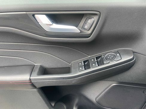 Used 2025 Ford Escape ST-Line image 11