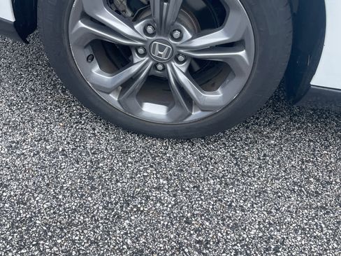 Certified 2024 Honda Accord EX image 8