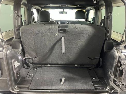 Used 2020 Jeep Wrangler Sport AWD/4WD image 38