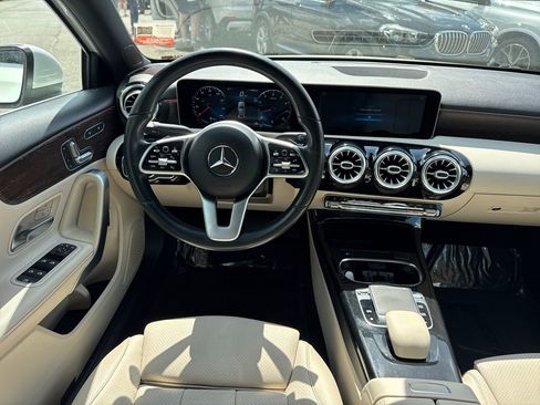 Used 2019 Mercedes-Benz A 220 4MATIC image 23